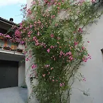 Guest Apartament Clarice Aff Casa Zia Cianetta Civ 48 بيت ضيافة 3*